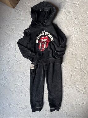 5T The Rolling Stones Black Sweatshirt & Tie String Joggers wi/Red Plaid Tongue